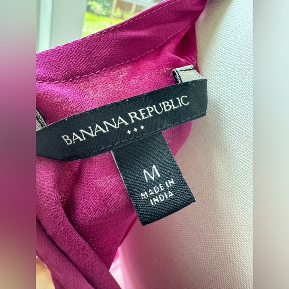 Banana Republic Hi-Lo sleeveless Women’s top Size Medium - Picture 5 of 5